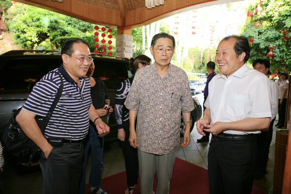 国产精品自产拍在线观看免费