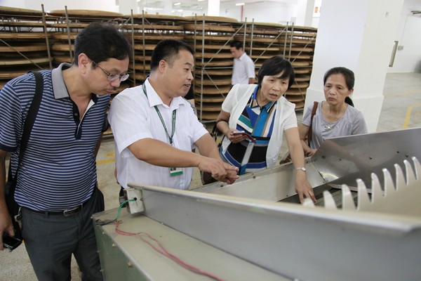 国产精品自产拍在线观看免费